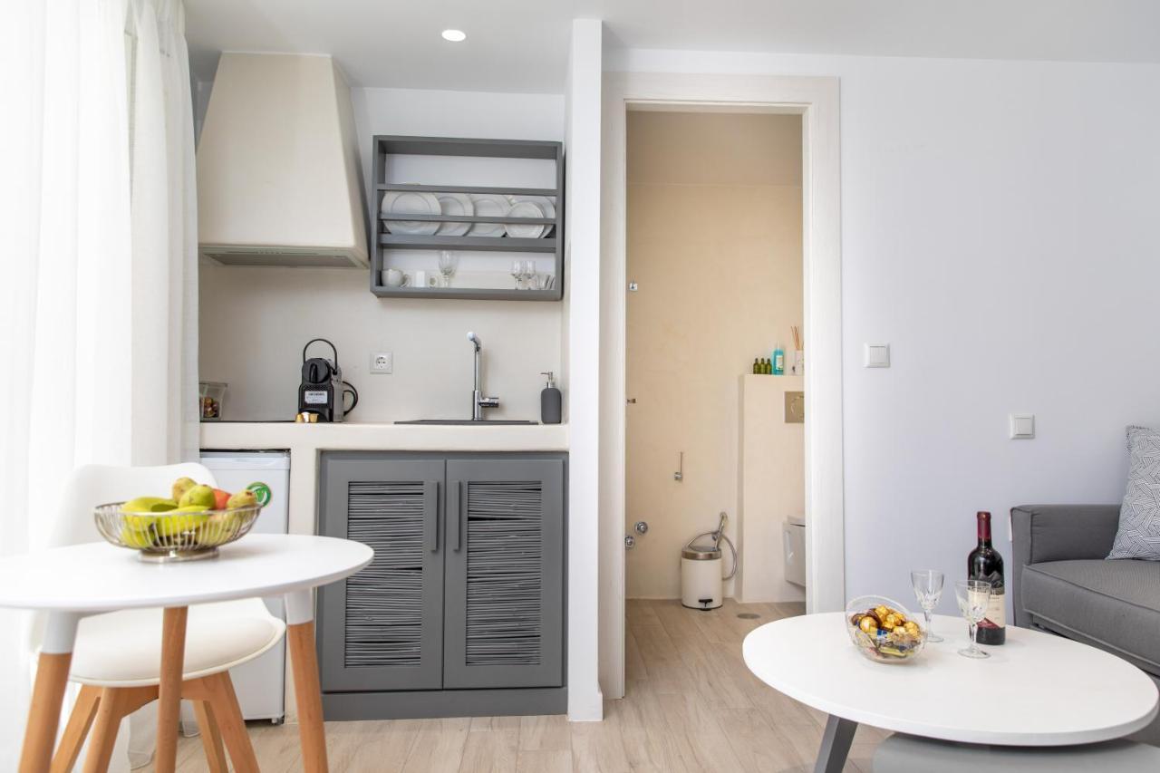 Marina'S Suites Naxos City Екстер'єр фото