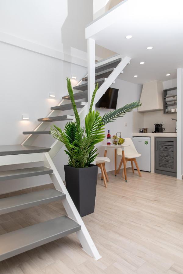 Marina'S Suites Naxos City Екстер'єр фото