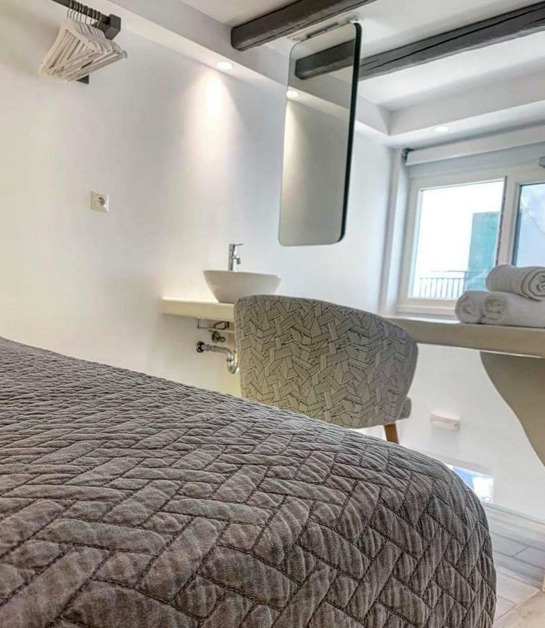 Marina'S Suites Naxos City Екстер'єр фото