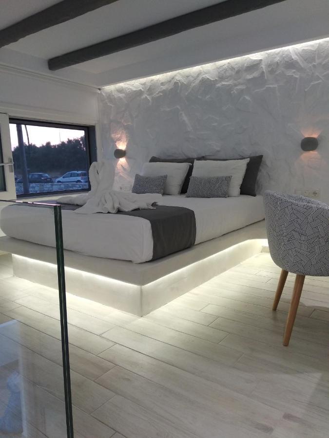 Marina'S Suites Naxos City Екстер'єр фото